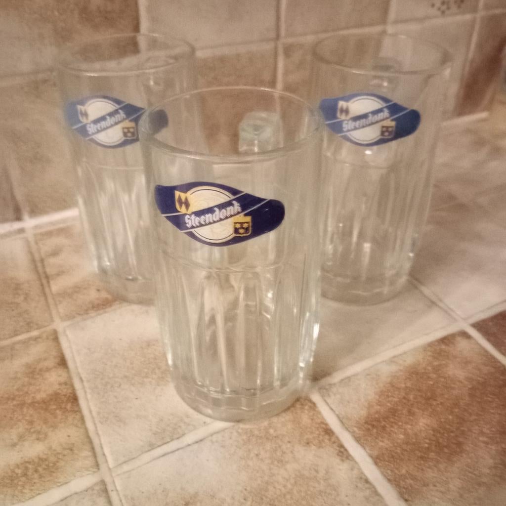 6 verres à bière brune en pierre avec poignée, Enlèvement ou Envoi, Utilisé, Verre ou Verres, Autres marques