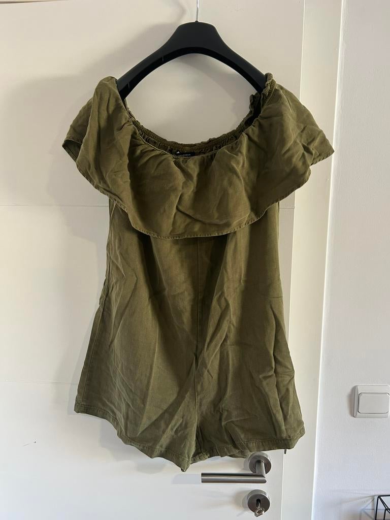 Playsuit Zara.kaki. S, Zara, Ophalen of Verzenden, Zo goed als nieuw, Maat 36 (S)