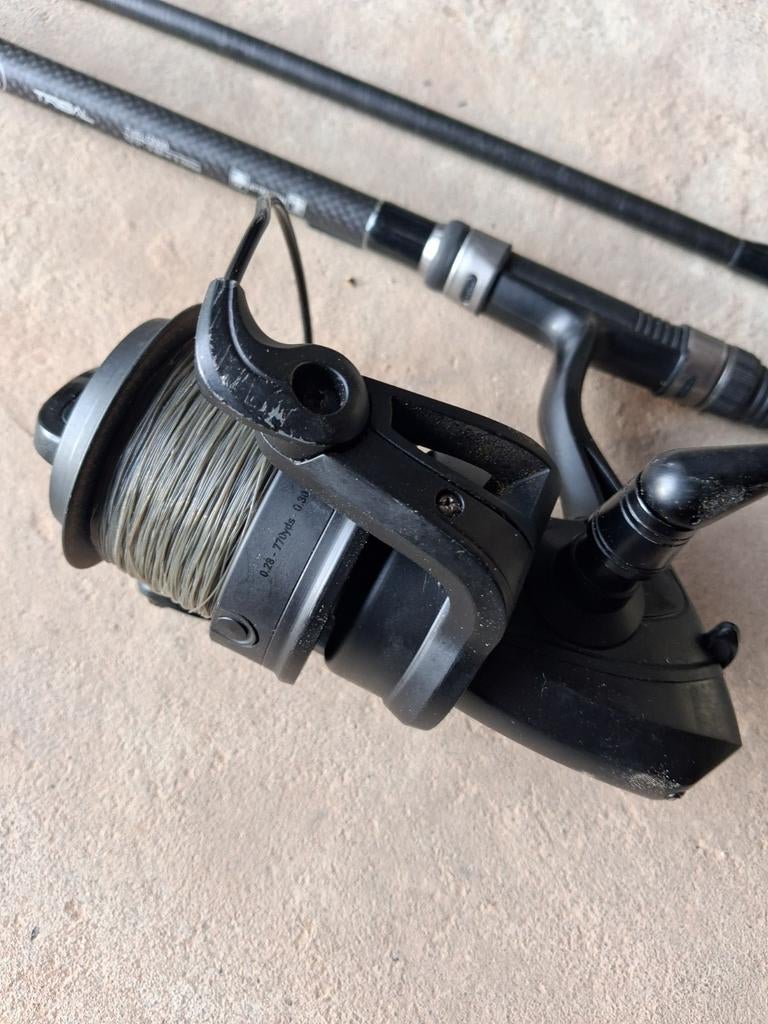 Karper materiaal, Enlèvement