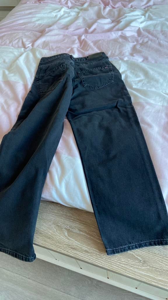 Nouveau jean noir Tommy Hilfiger taille 29, Enlèvement ou Envoi, Neuf