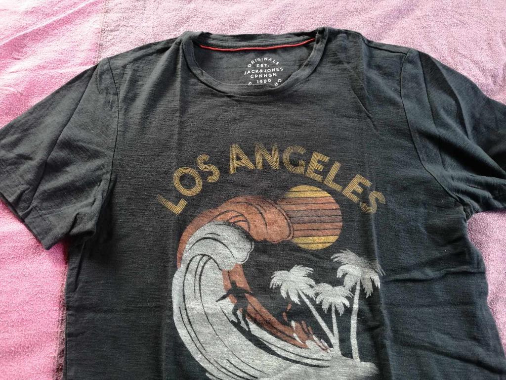 T-SHIRT BLAUW ( LOS ANGELES) MERK JACK AND JONES – MAAT S, Kleding | Heren, T-shirts, Blauw, Ophalen of Verzenden, Gedragen, Jack & Jones