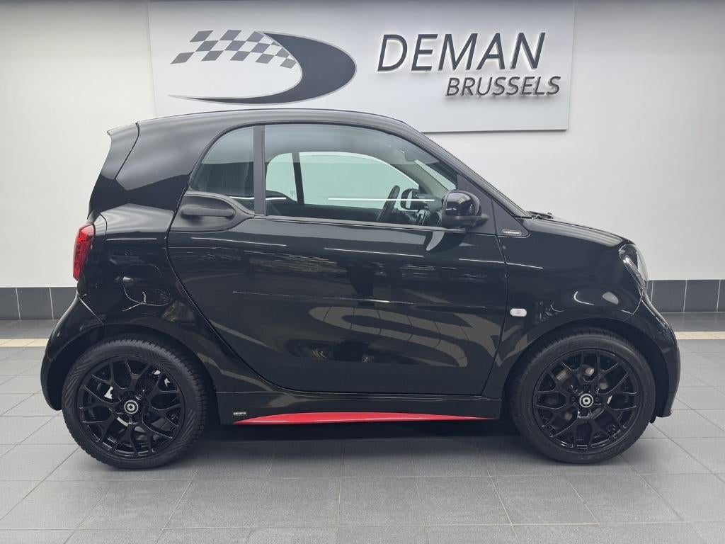 Smart ForTwo Coupe „Nightrunner”- Look Brabus, Auto's, Automaat, Achterwielaandrijving, Start-stop-systeem, Zwart