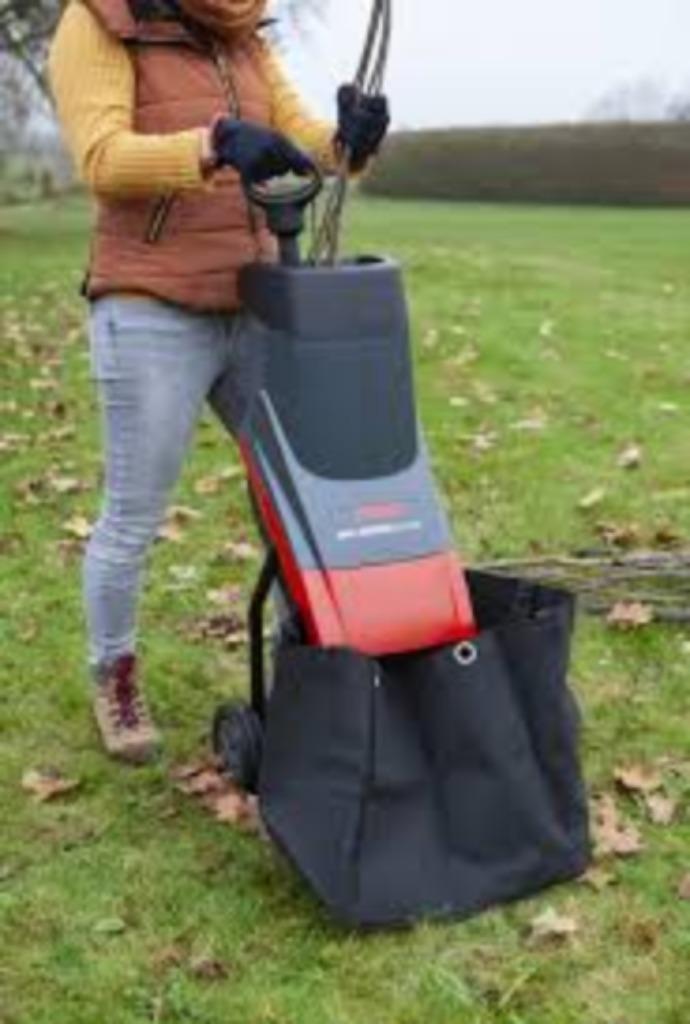 Compacte maar krachtige hakselaar, Tuin en Terras, Ophalen, Nieuw, Elektrisch, Met opvangzak