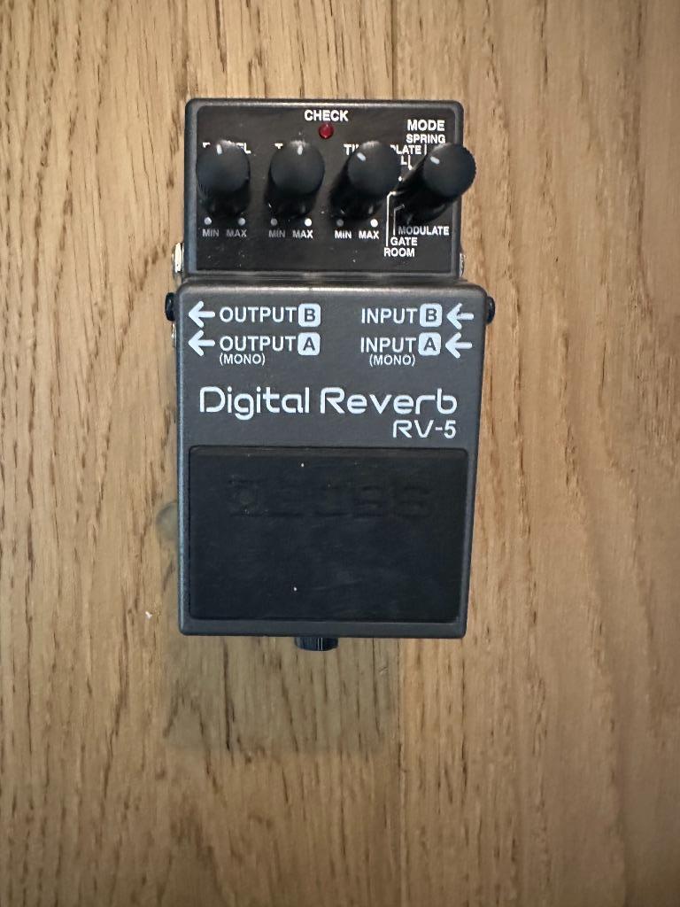Boss RV-5 digital reverb, Musique & Instruments, Enlèvement ou Envoi, Reverb