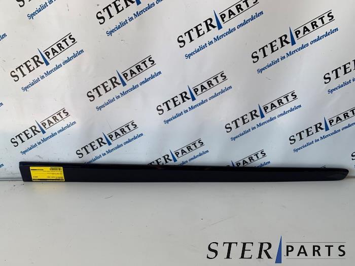 Portierlijst van een Mercedes ML-Klasse, Ophalen of Verzenden, 3 maanden garantie, Gebruikt, Mercedes-Benz