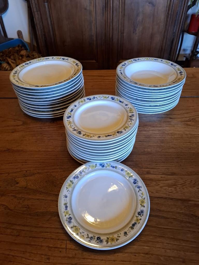 Vintage servies Kahla 36-delig, Antiek en Kunst, Ophalen of Verzenden