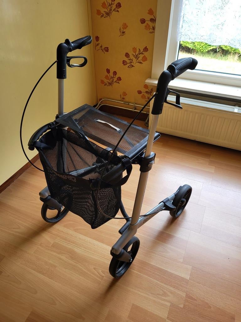 Rolator, Diversen, Ophalen