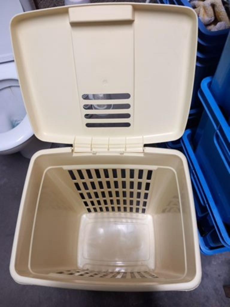 Corbeille/Poubelle à Linge - Jaune pâle, 25 à 50 cm, Moins de 100 cm, Enlèvement, Utilisé