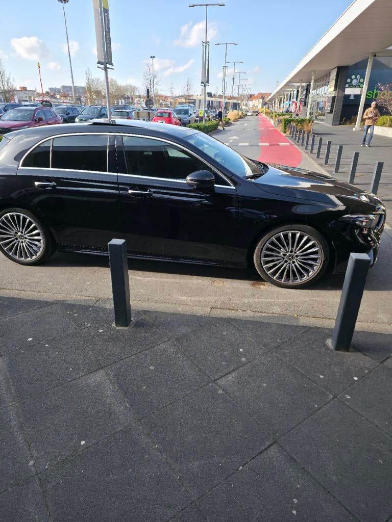 Mercedes A-Klasse facelift AMG-lijn, Auto's, 4 cilinders, Alcantara, Zwart, 5 zetels