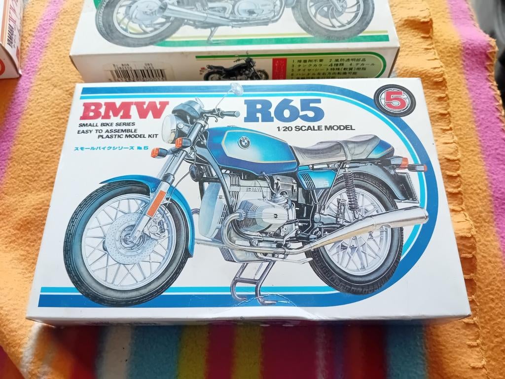 Bouwdoos BMW R65 R45 Yamaha Xv750 2x schaal 1/20, Enlèvement ou Envoi, Comme neuf, 1:32 à 1:50, Autres types