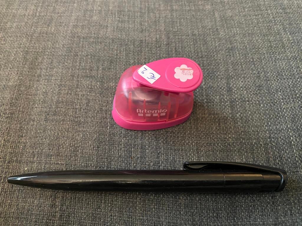 Kleine figuurpons bloem - merk Artemio, Hobby & Loisirs créatifs, Bricolage, Comme neuf, Enlèvement