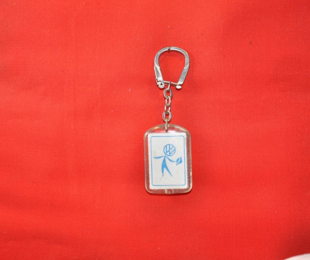 porte cle publicitaire garage vw, Collections, Porte-clés, Utilisé, Marque, Enlèvement ou Envoi