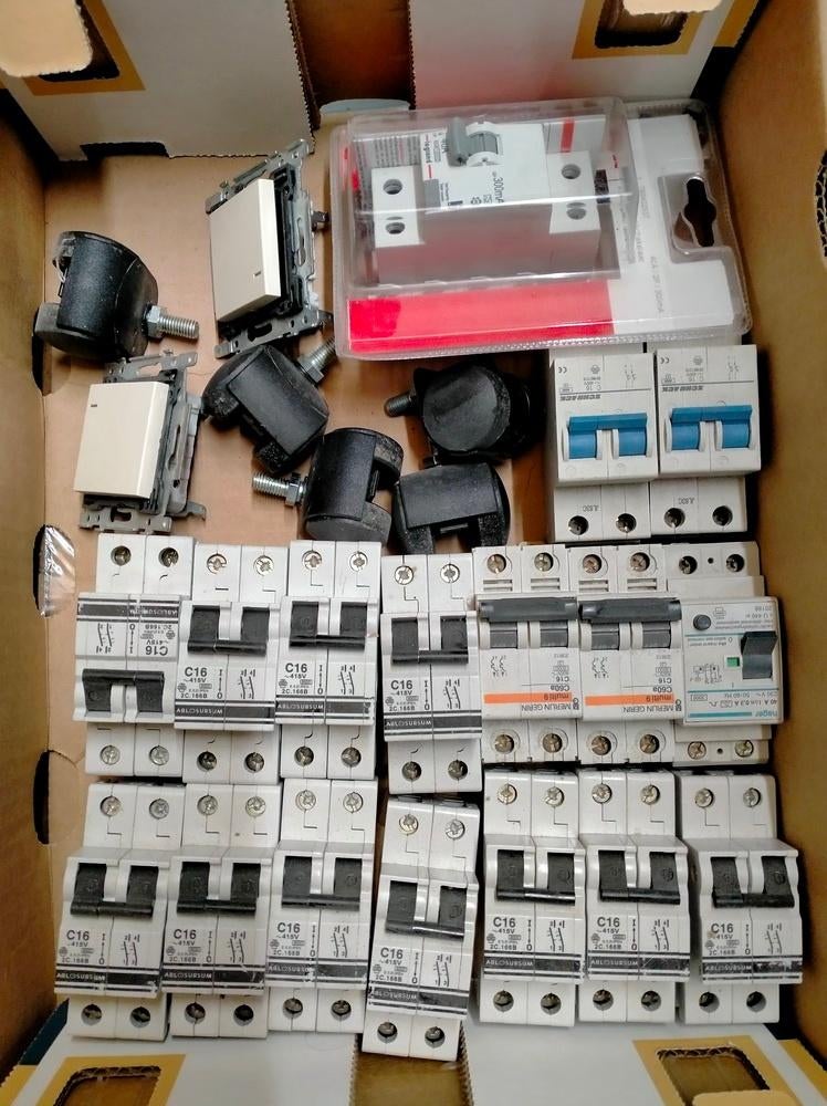 Zekeringen 16A, Enlèvement ou Envoi, Comme neuf, Autres types