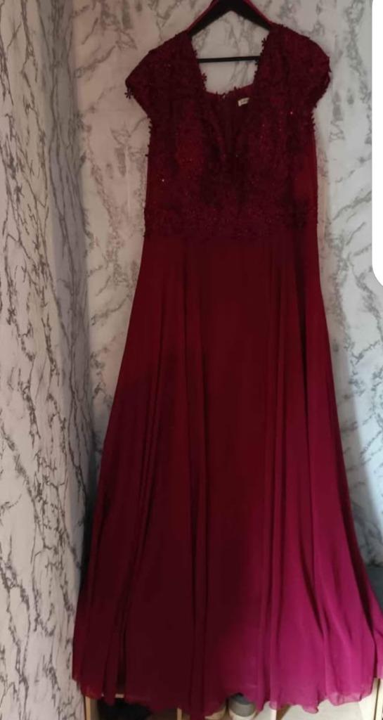 Robe fete, Vêtements | Femmes, Robes, Enlèvement