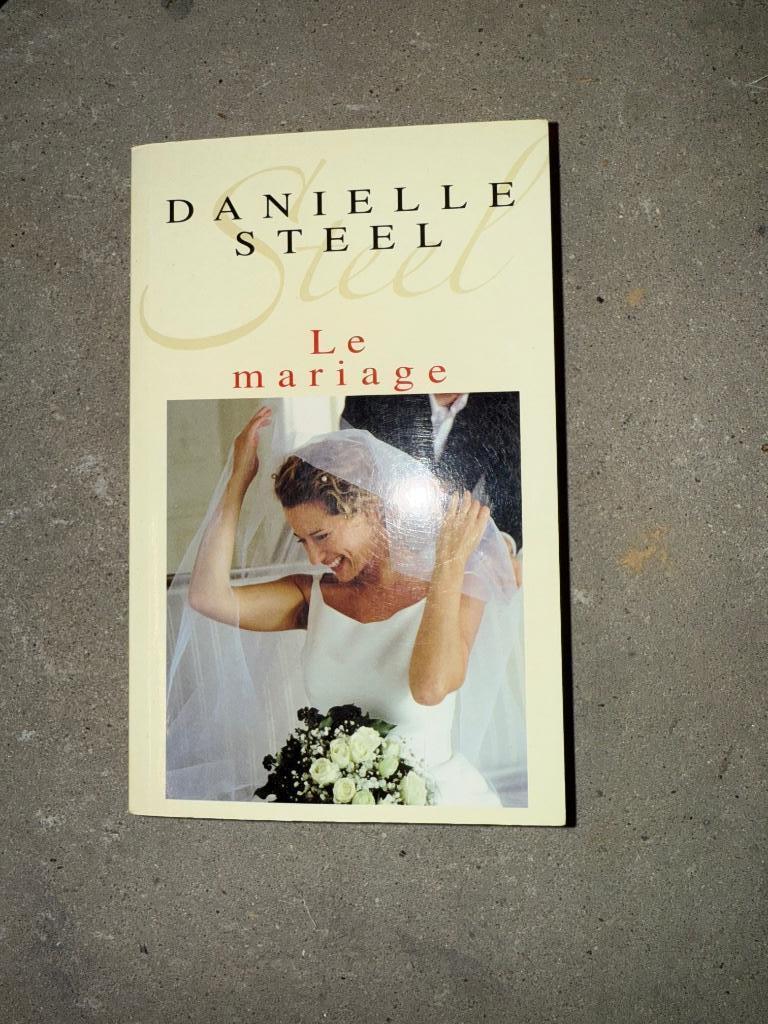 Roman Le mariage Danielle Steel, Ophalen of Verzenden, Nieuw