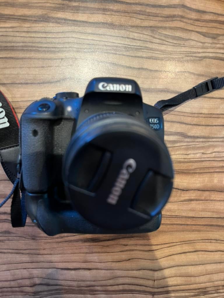 Canon 750D incl 3 lenzen-grip-tas, Ophalen of Verzenden, Canon
