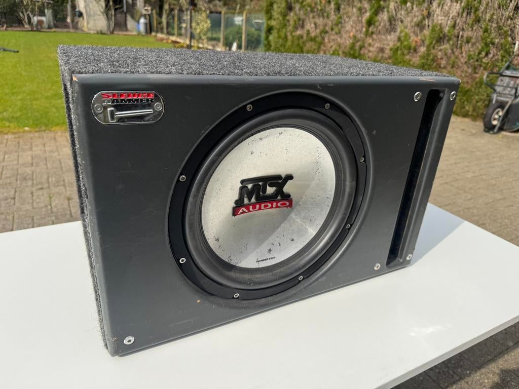 Subwoofer MTX audio 300W RMS + Basalt versterker, Autos : Divers, Haut-parleurs voiture, Enlèvement, Utilisé