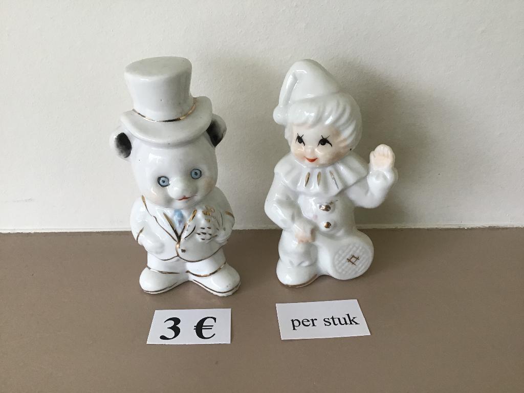 20 tal mooie kleine beeldjes aan spotprijzen, Antiek en Kunst, Ophalen of Verzenden