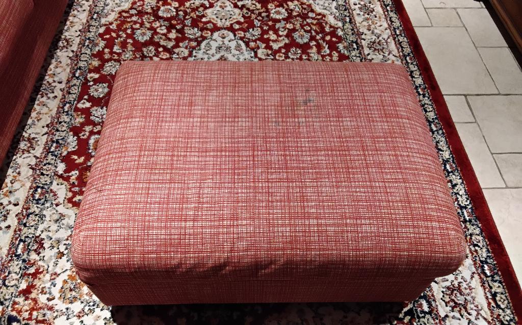 Ikea vimle voetsteun met opbergruimte, Huis en Inrichting, Zetels | Voetbanken en poefs, Gebruikt, 75 tot 100 cm, 50 tot 75 cm