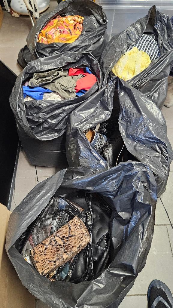 Lot 5 sacs de vêtements femme, Kleding | Dames, Dames-kledingpakketten, Ophalen, Gedragen