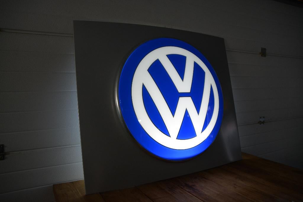 VW volkswagen lichtreclame lichtbak in nieuwstaat!!!, Verzamelen, Ophalen, Zo goed als nieuw, Lichtbak of (neon) lamp