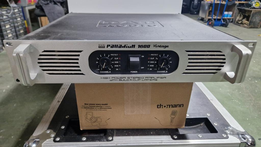 DAP palladium 1600, Muziek en Instrumenten, Ophalen