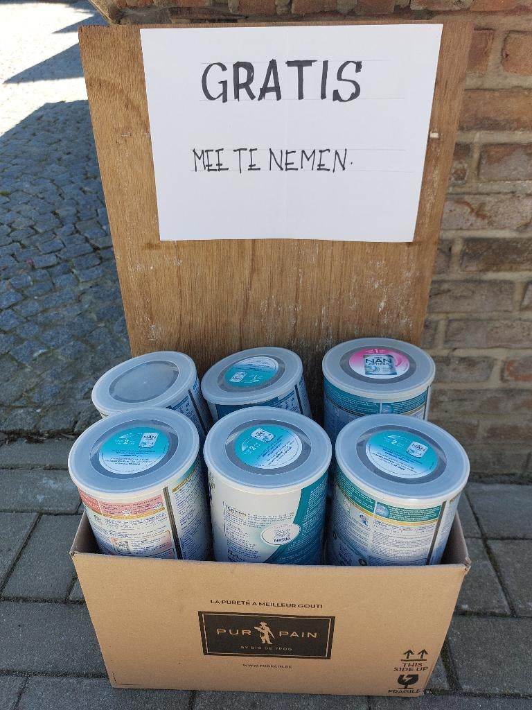 Boîtes de lait en poudre GRATUITES, Enfants & Bébés, Enlèvement, Comme neuf, Autres types