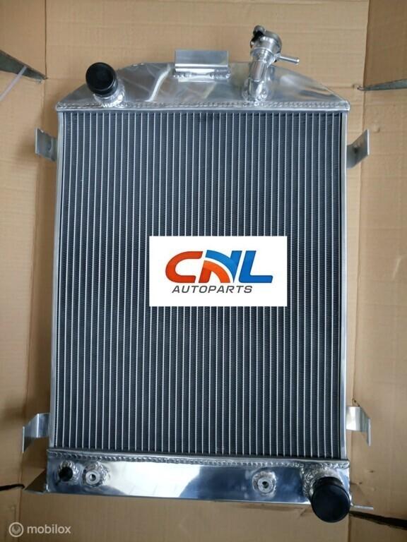 Radiateur FORD GRILL SHELLS HI-BOY CHEVY ENGINE W/COOLER AT, Autos : Pièces & Accessoires, Moteurs & Accessoires, Neuf, Enlèvement ou Envoi