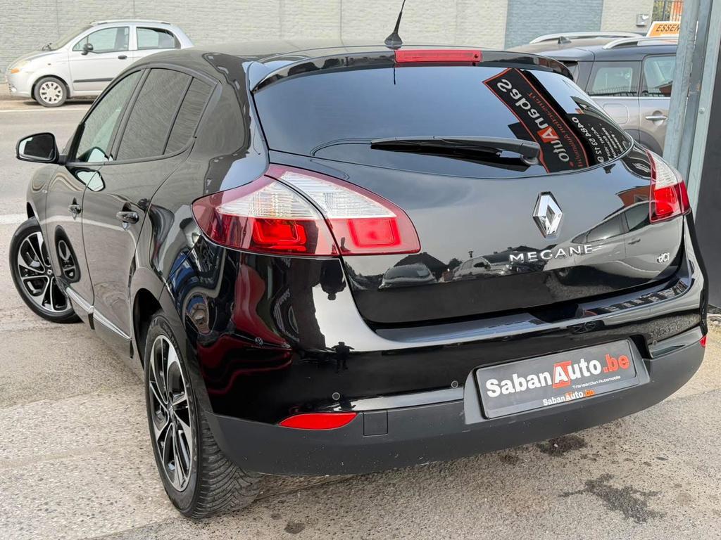 Renault Megane BOSE ÉDITION 1.5 Dci 2015, Auto's, Zwart, Bedrijf, Te koop, Mégane