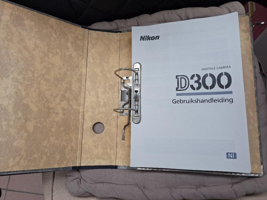 GEBRUIKSHANDLEIDING NEDERLANDS NIKON D300, TV, Hi-fi & Vidéo, Enlèvement, Comme neuf, Nikon