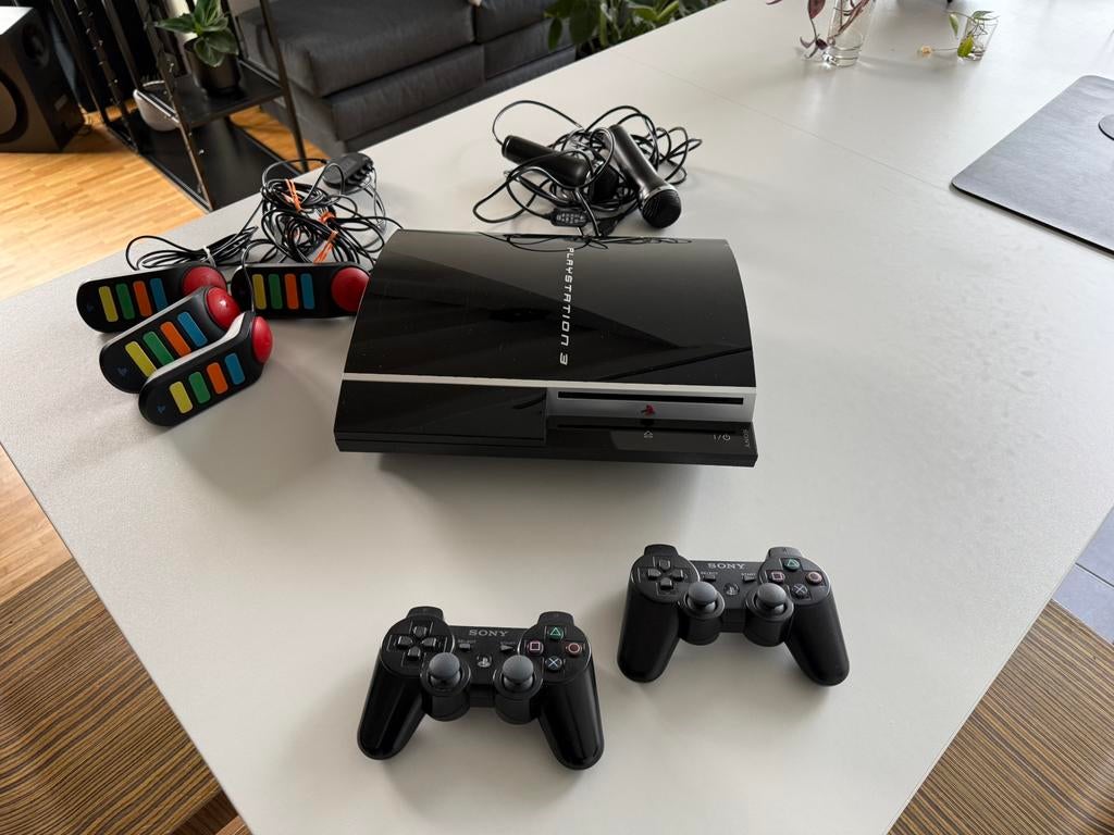 PS3 1TB - softmod - 2 controller - buzzers - 2 micro, Consoles de jeu & Jeux vidéo, Consoles de jeu | Sony PlayStation 3, Comme neuf