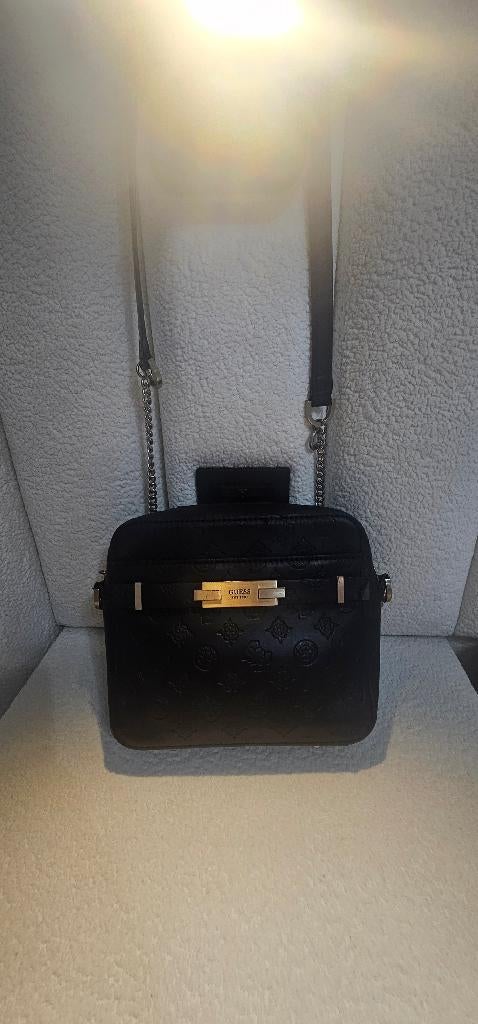 Schodertas Guess 2 voor 60, Handtassen en Accessoires, Portemonnees, Ophalen, Beige, Guess