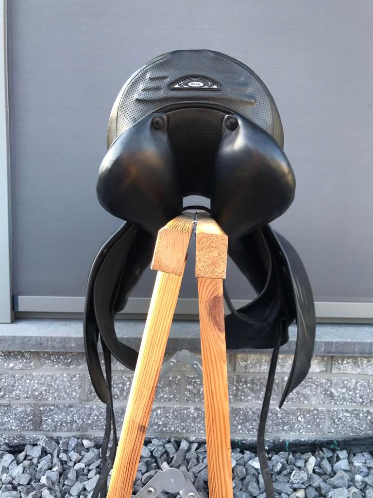 Super fijne Prestige dressuurzadel x technology, Dieren en Toebehoren, Ophalen of Verzenden, Zo goed als nieuw