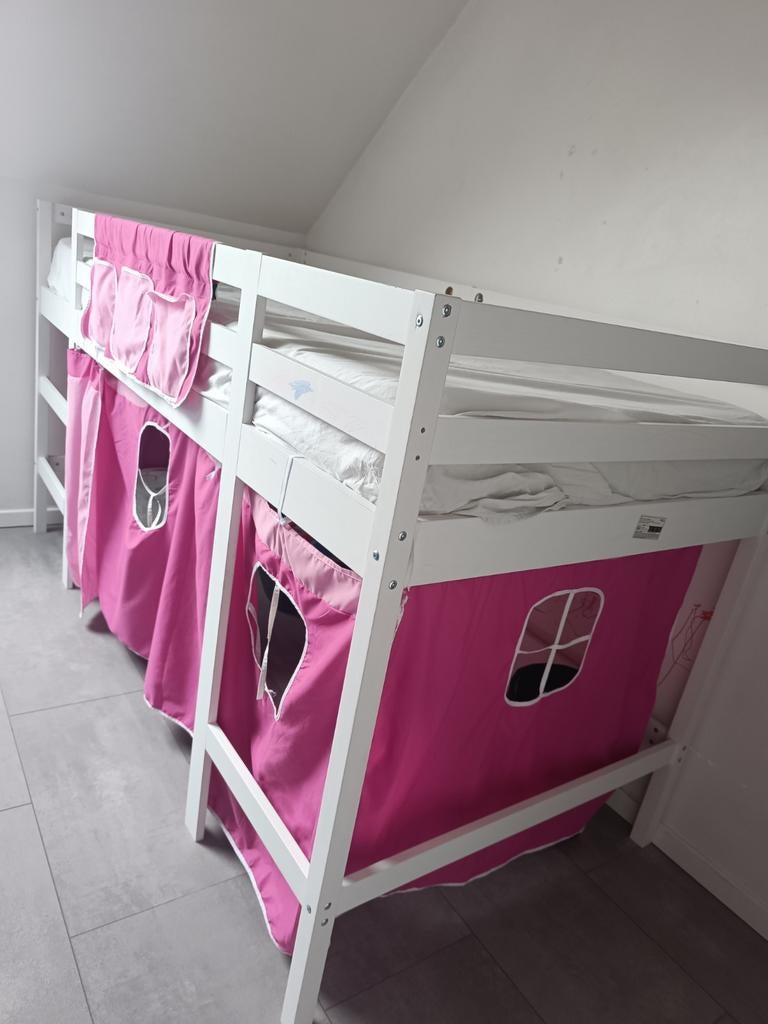 Meisjes bed, Ophalen