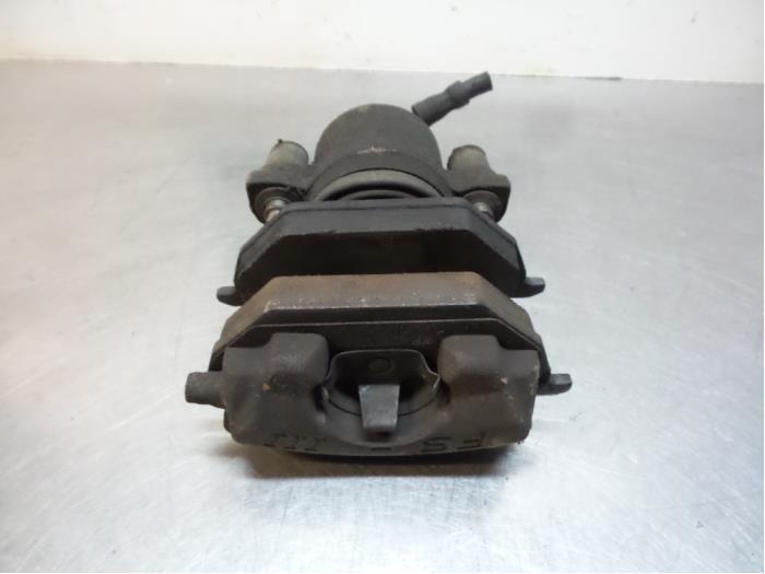 Etrier de frein (pince) avant droit d'un Volkswagen Golf (Go, Volkswagen, -, 3 mois de garantie, Utilisé