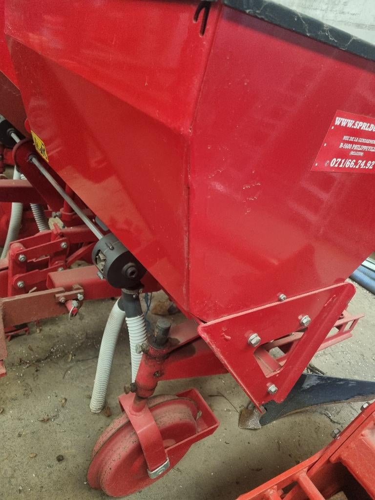 Combiné pour planter pomme de terre et binage, Zakelijke goederen, Landbouw | Aardappelen, Groenten, Fruit en Vlees, Ophalen