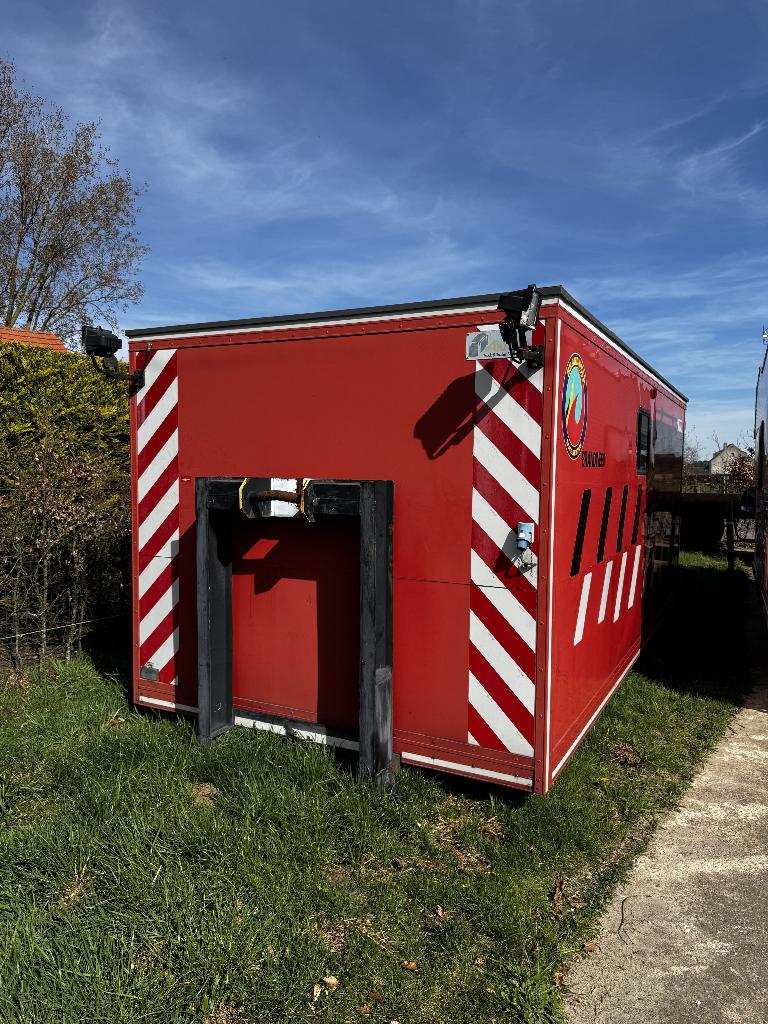 Conteneur à matériaux ALUVAN 540x250x240 cm, Articles professionnels, Machines & Construction | Abris de chantier & Conteneurs