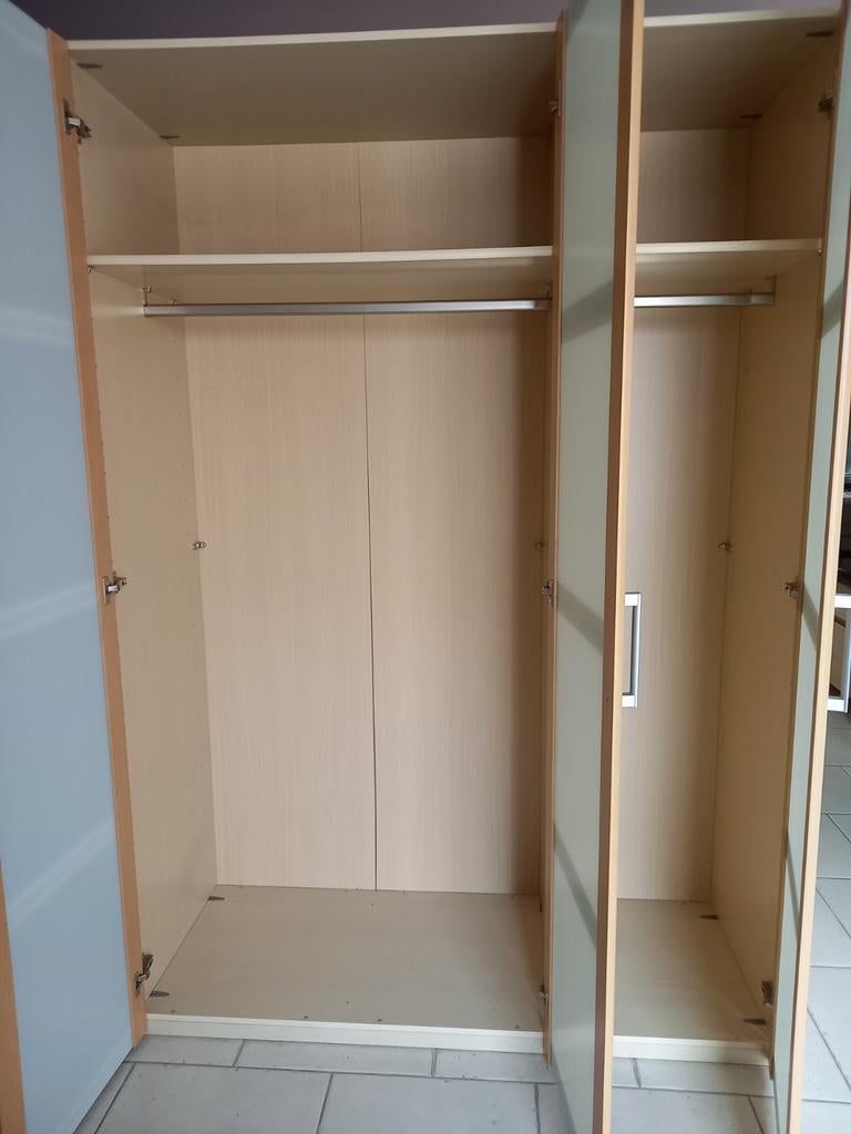 Mooie hangkast in zeer degelijke staat,  weg op 7 april!, Huis en Inrichting, Kasten | Kleerkasten, Ophalen