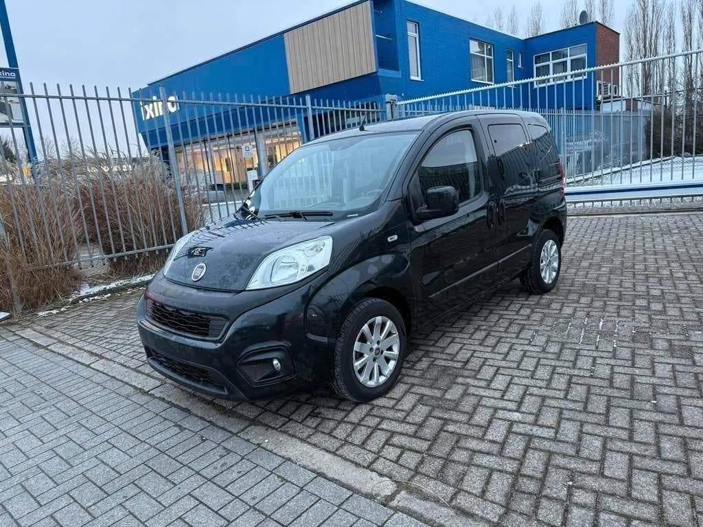 FIAT QUBO / 1.3 MULTI JET D / AC / 79000KM / EURO 6 B, Auto's, Fiat, Voorwielaandrijving, Zwart, Bedrijf, 3 cilinders
