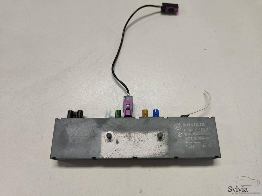 Antenne versterker diversity BMW 3 serie E46 6902692 6912828, Auto diversen, Autoradio's, Ophalen of Verzenden, -, -, -