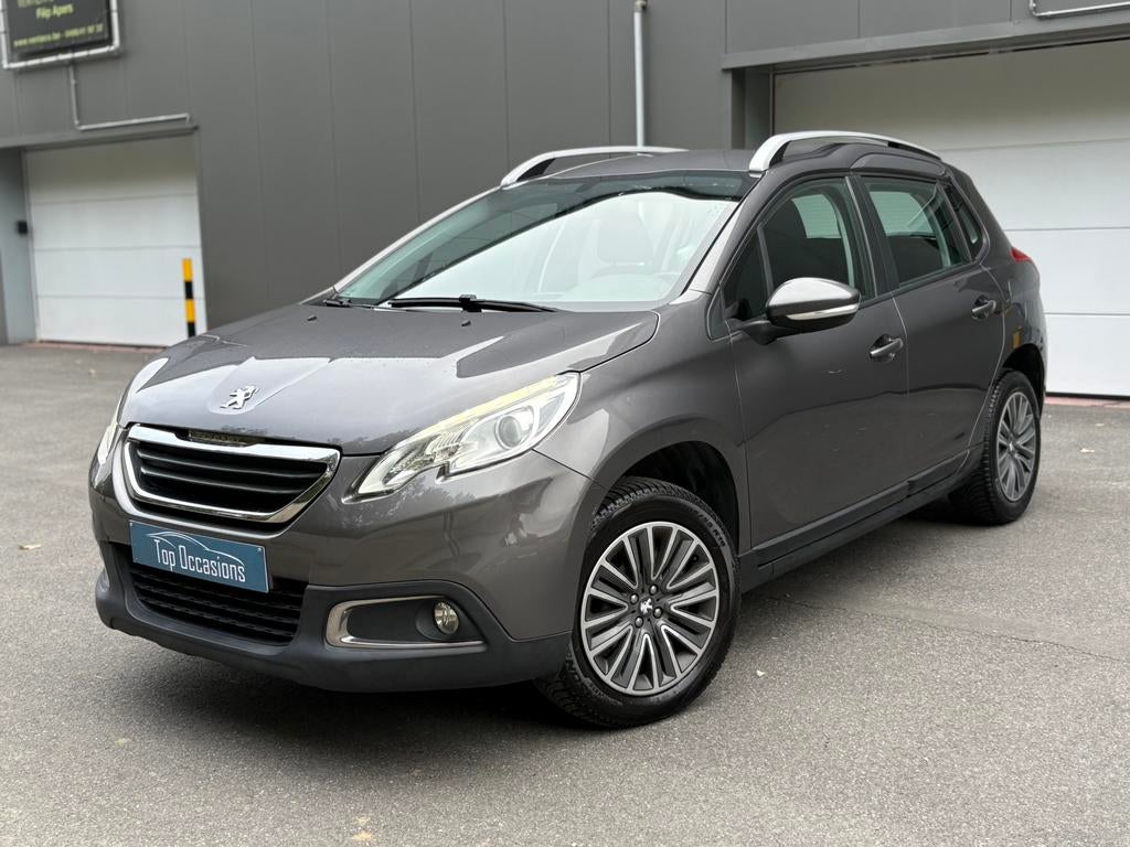 Peugeot 2008 1.2i Benzine 2014 Airco Navigatie Trekhaak, Auto's, Euro 5, Bedrijf, Handgeschakeld, 5 deurs