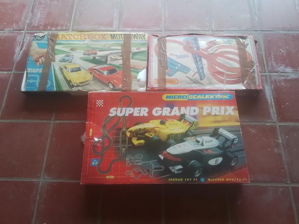 Lot  3 circuits matchbox scalextric le tout 35 euros, Enlèvement, Utilisé