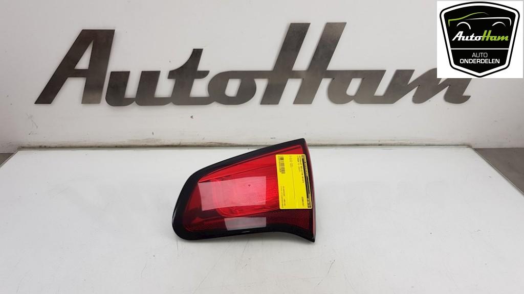 CATADIOPTRE COFFRE COUVERCLE C3 (SC) (|6351JC|9685225480|), Utilisé, Citroën