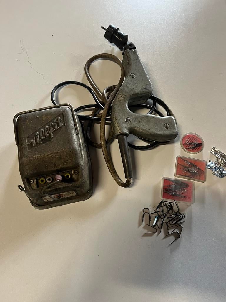 Banden uitsnij. Apparaat, Ophalen of Verzenden, Zo goed als nieuw