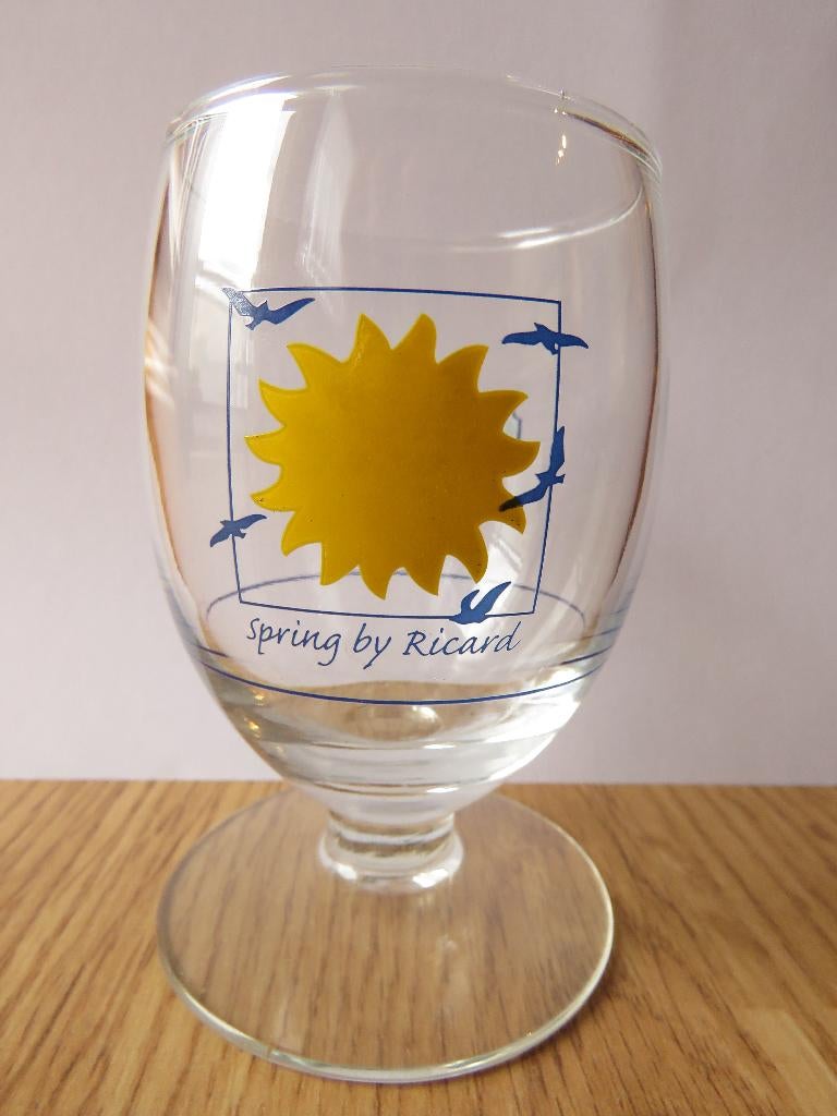 Ricard verre ballon motif spring by Ricard, Verzamelen, Glas en Drinkglazen, Zo goed als nieuw, Overige typen, Ophalen of Verzenden