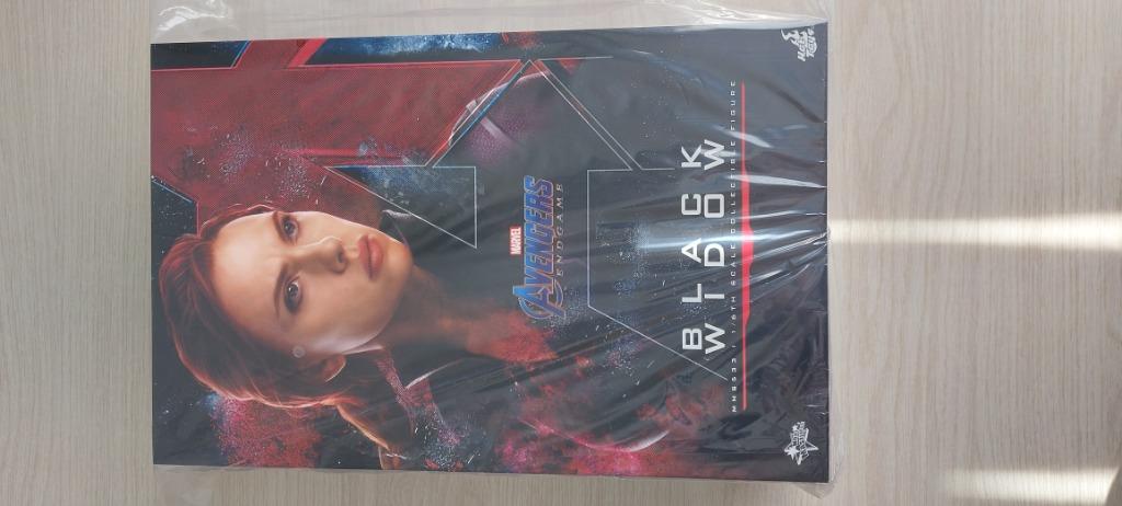 Hot toys black widow endgame, Ophalen of Verzenden, Nieuw, Film, Actiefiguur of Pop