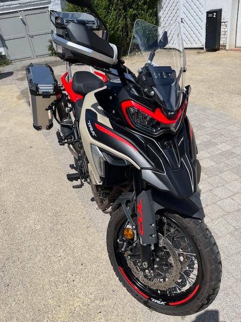 Benelli trk702, Plus de 35 kW, 2 cylindres, Particulier, Enduro