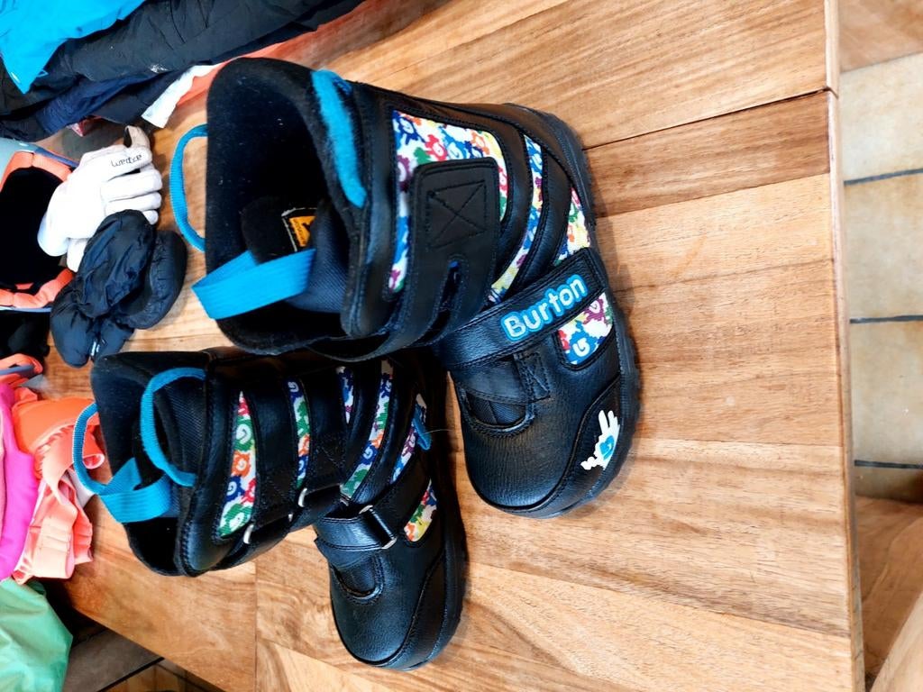 Snowboard boots maat 34, Sports & Fitness, Snowboard, Utilisé, Enlèvement