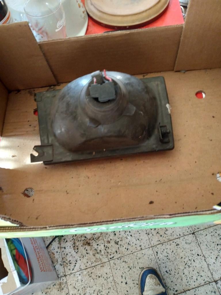 Phare gauche de la Nissan Micra K10, Autos : Pièces & Accessoires, Enlèvement ou Envoi, Nissan