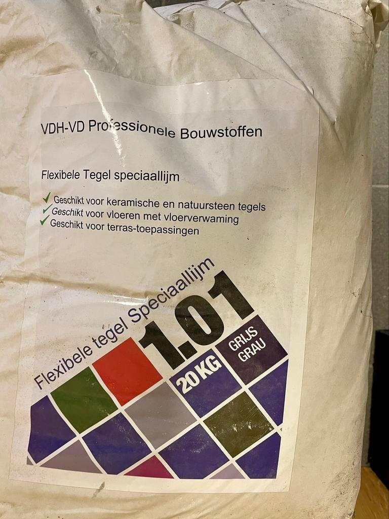 Colle spéciale pour carrelage flexible gris 3x20kg, Enlèvement, Neuf